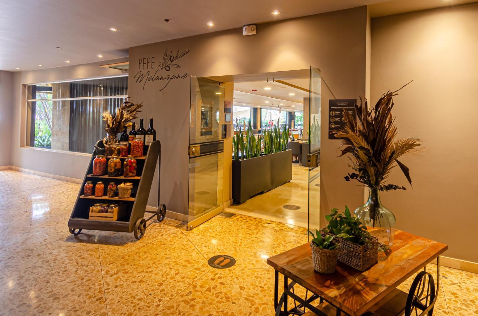 מלון Intercontinental Medellin - Movich By Ihg מראה חיצוני תמונה